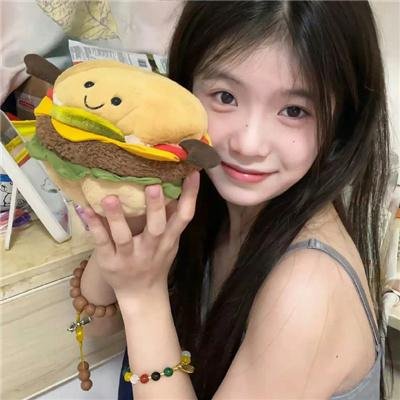 扭曲效应 海报